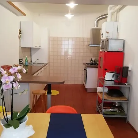 Aquattropassi-garage A Richiesta,ac,ascensore,120mq Appartement *